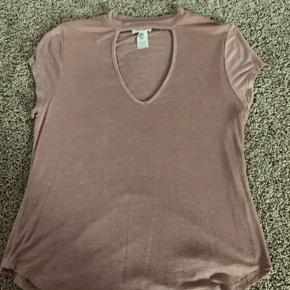Pink scoop neck tee dusty rose color